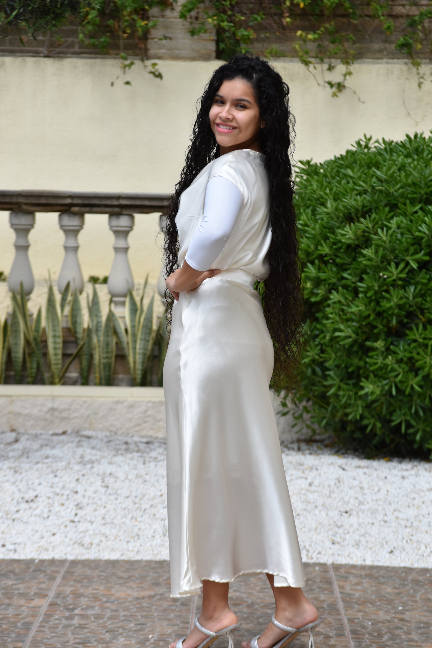 Conjunto camisa y falda perlado satin