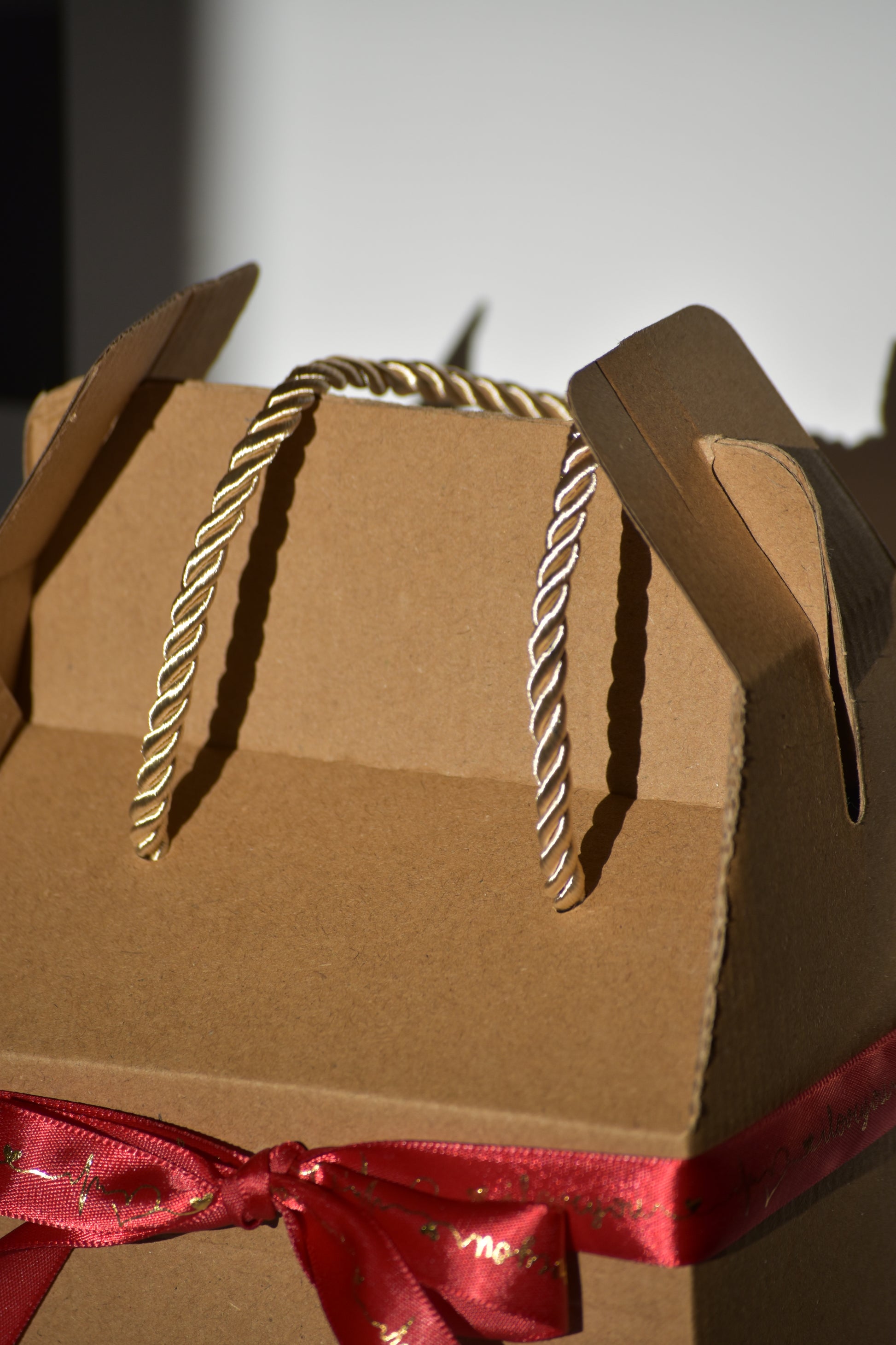 Caja Especial Día de la Amistad Chisme  ❤️