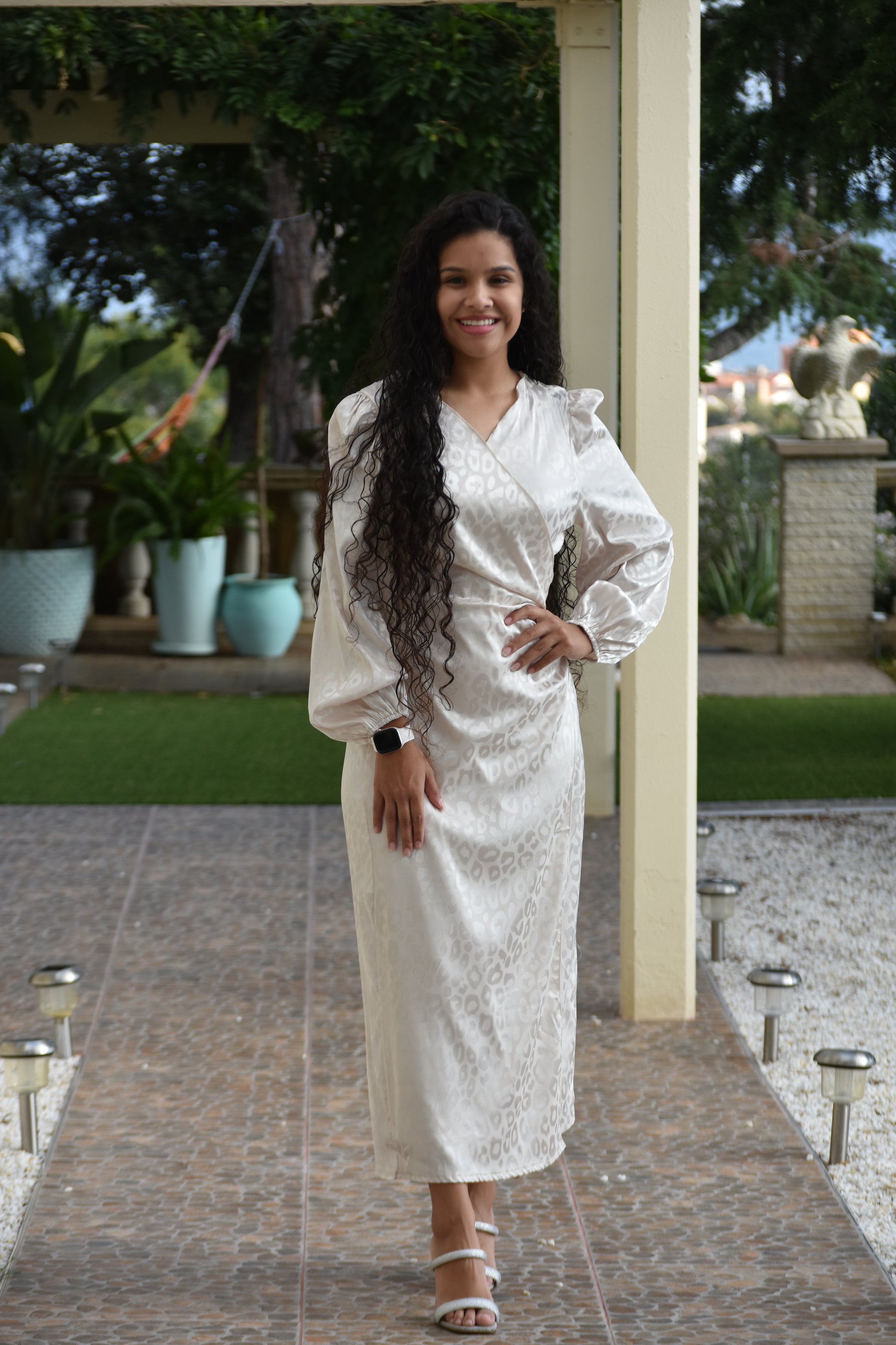 Vestido Crema Satinado Leopardo