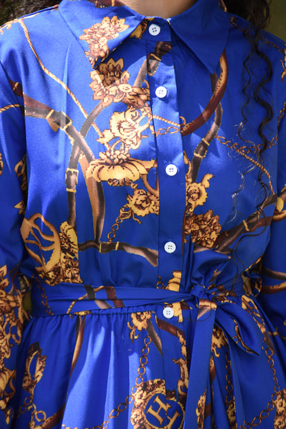 Vestido azul con estampado dorado