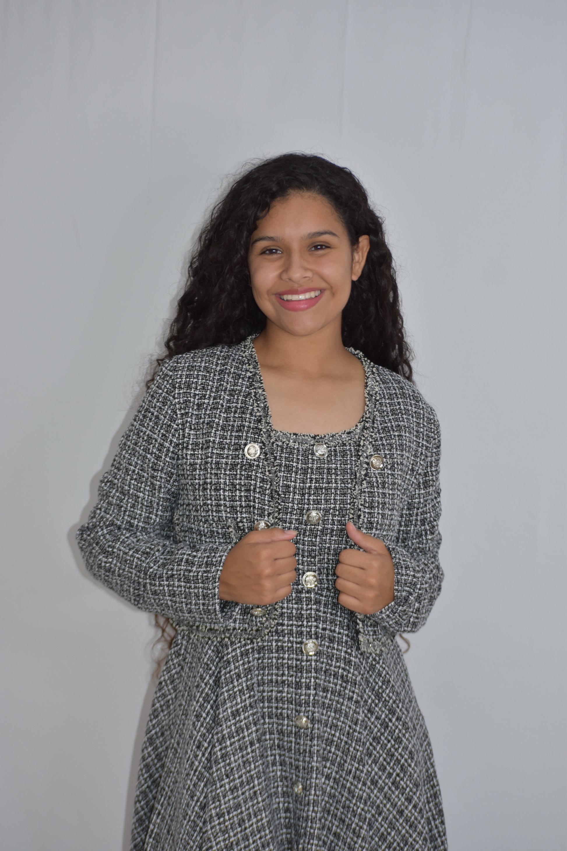 Vestido de tweed blanco y negro con chaqueta