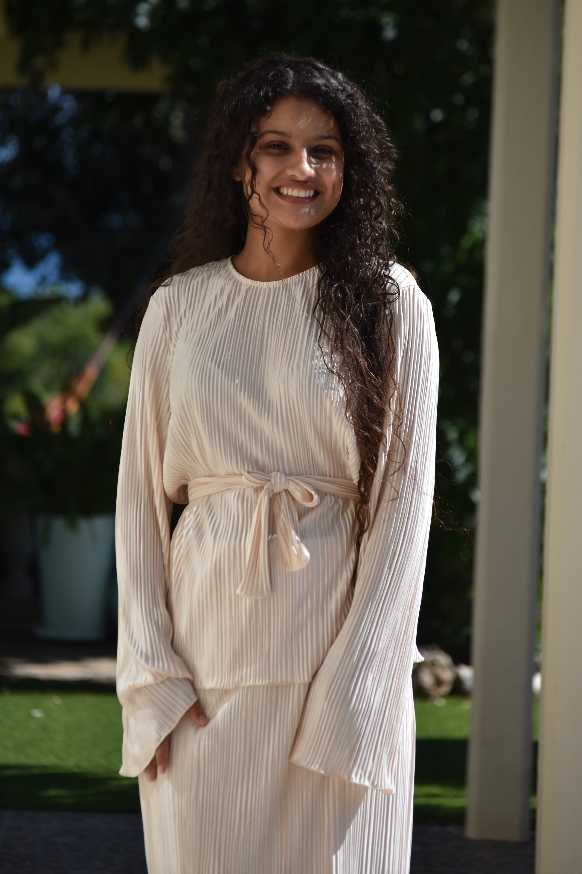 Conjunto satinado plisado oro rosa