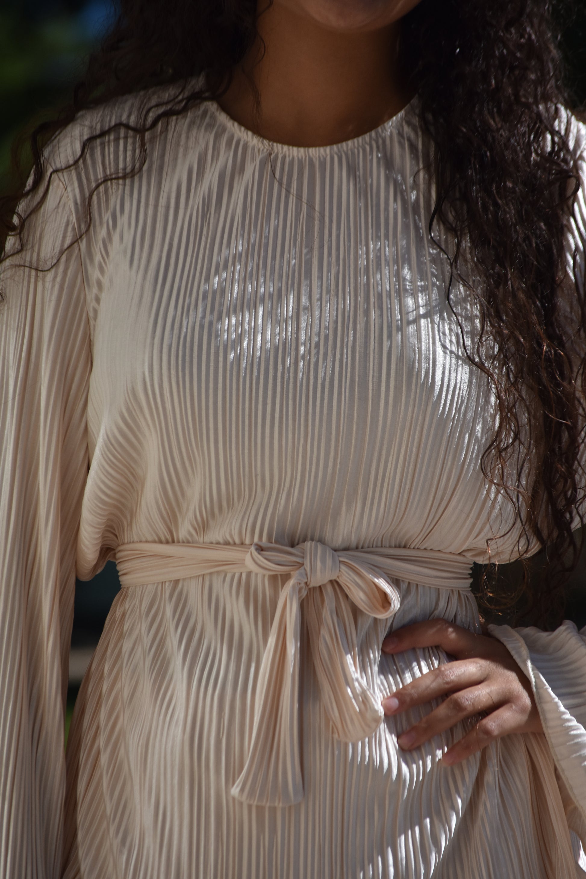 Conjunto satinado plisado oro rosa