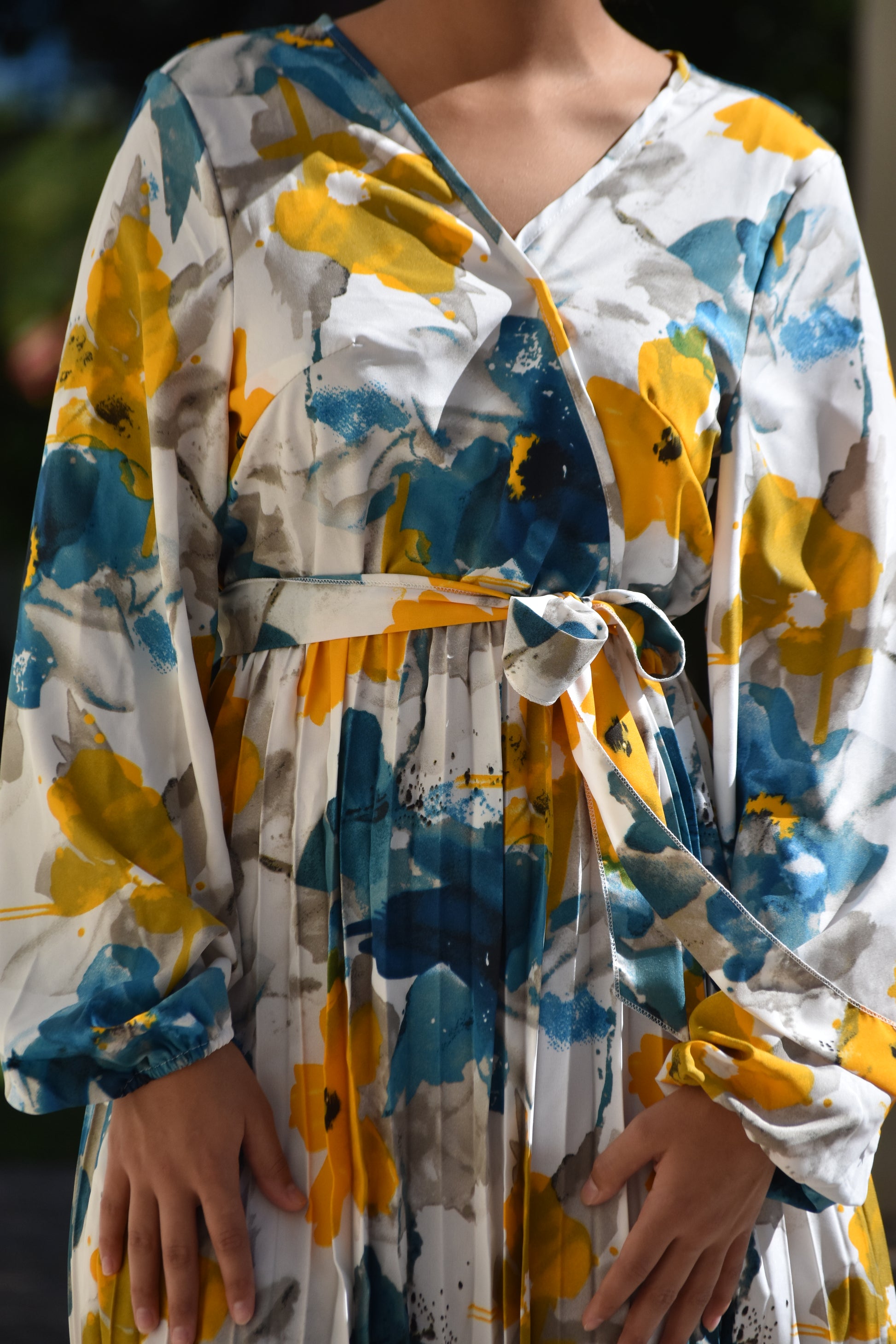 Vestido de colores con flecos en la parte de abajo