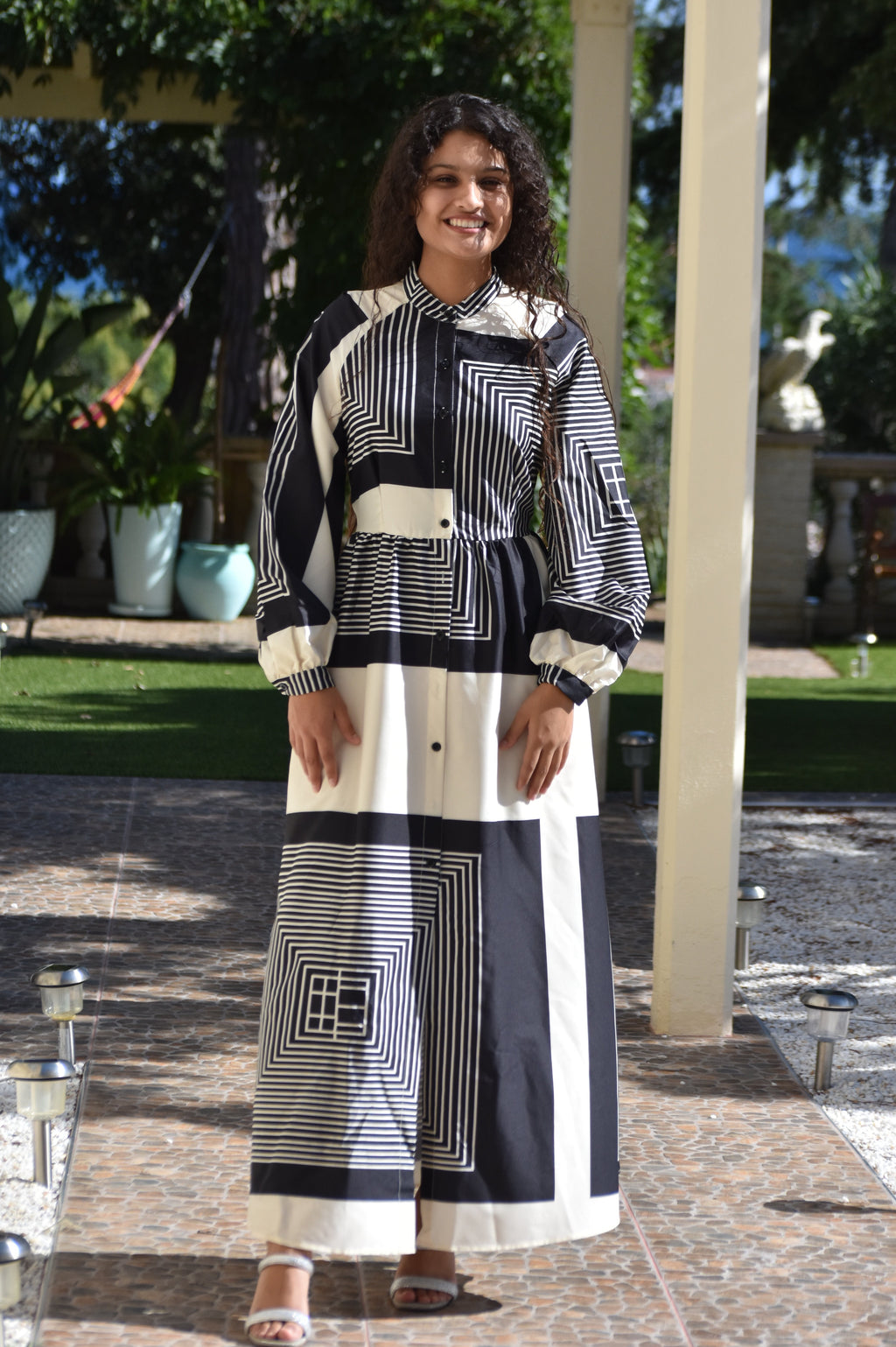 Vestido de cuadros y rayas crema y negra