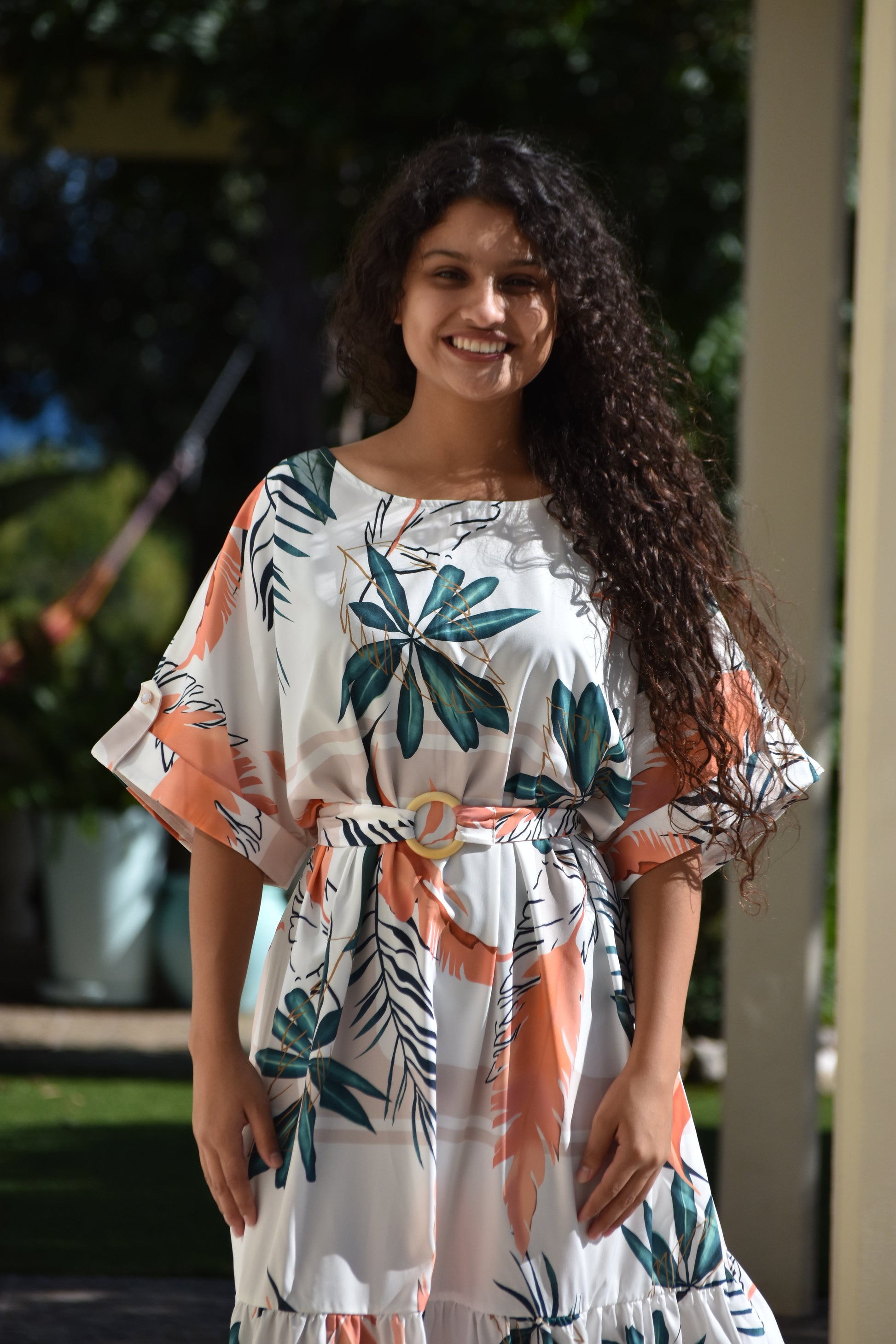 Vestido de flores naranjas con verde