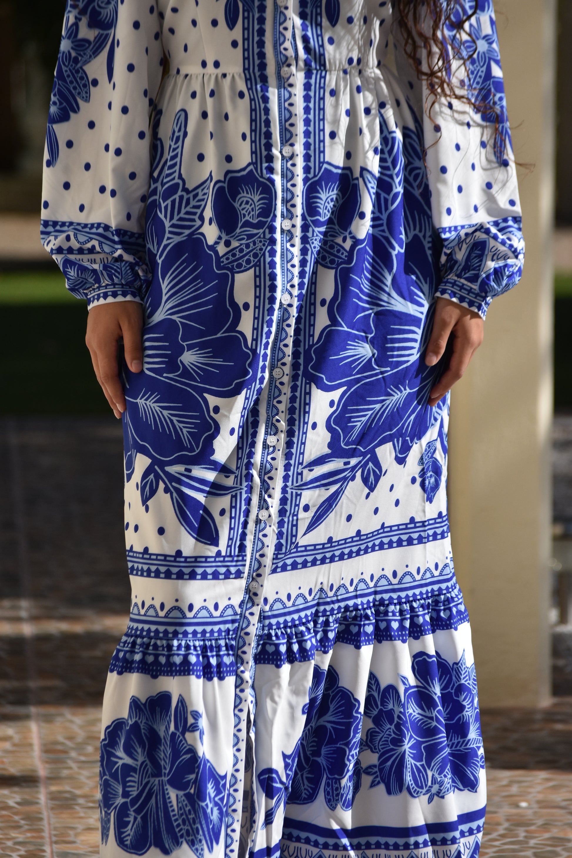 Vestido azul y blanco largo