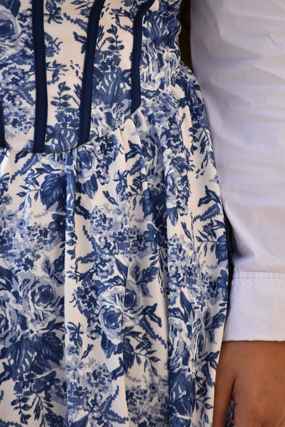 Vestido princesa azul con corsé