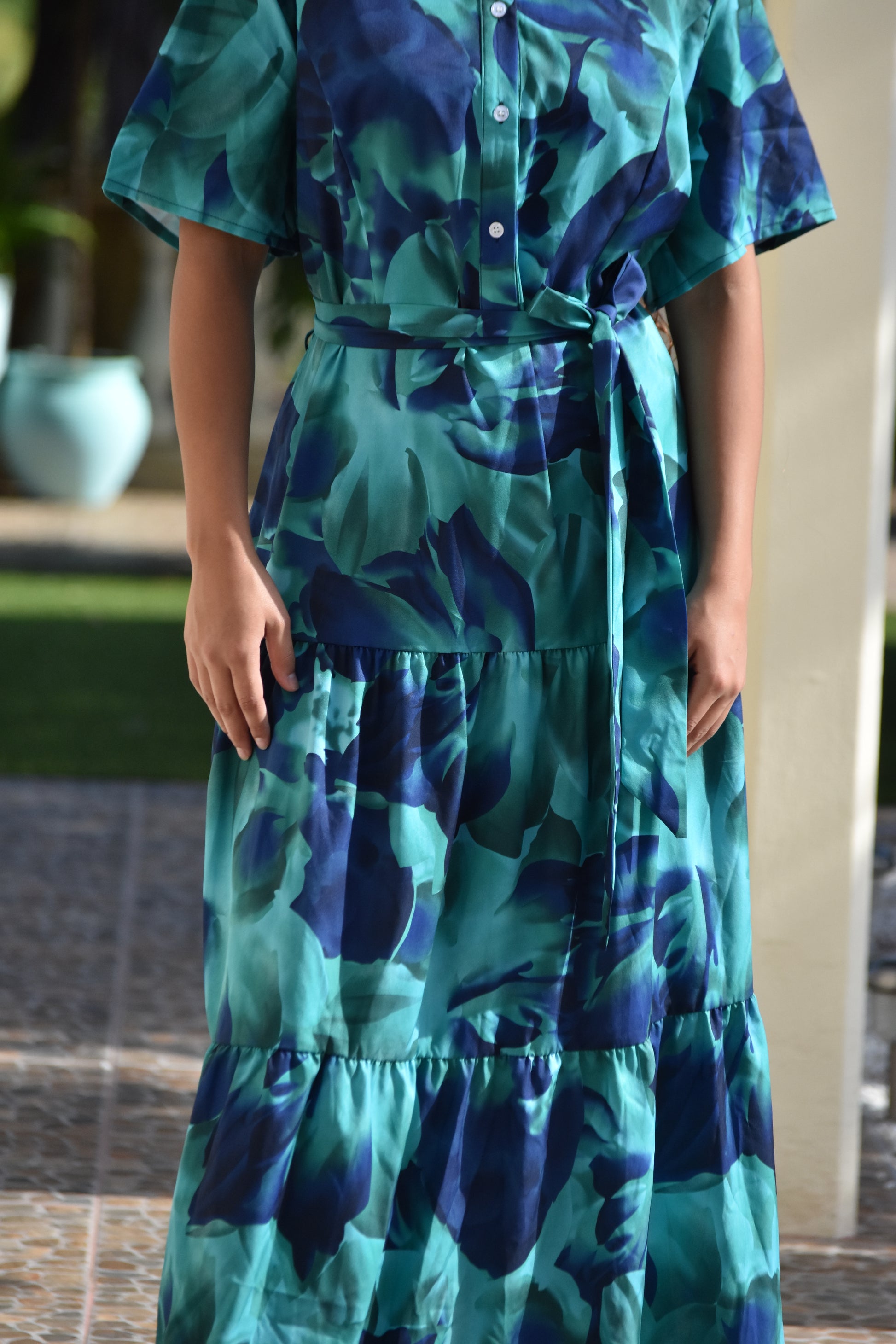 Vestido verde y azul floreado